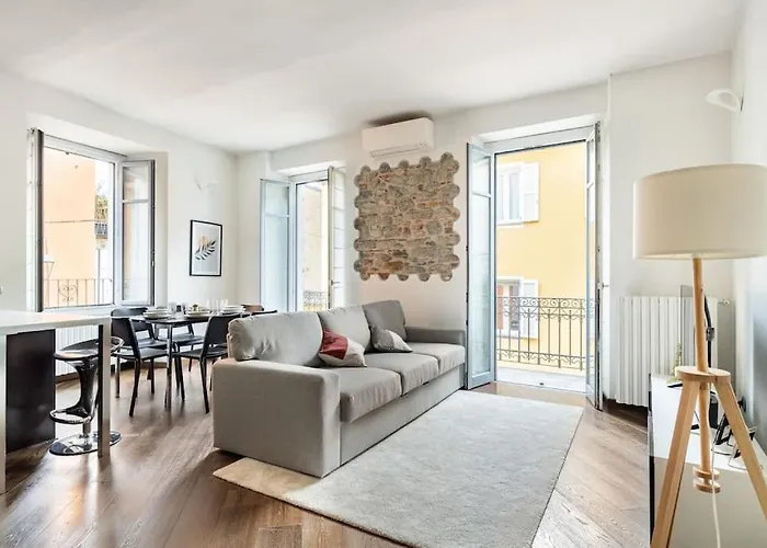 Centro Storico Nido A 147 Passi Dal Maggiore 阿罗纳