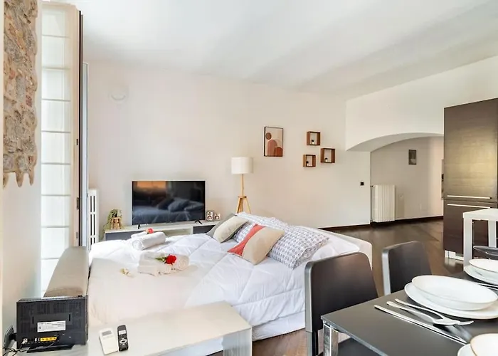 Centro Storico Nido A 147 Passi Dal Maggiore Apartment Arona