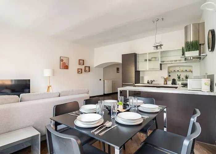 Apartment Centro Storico Nido A 147 Passi Dal Maggiore *